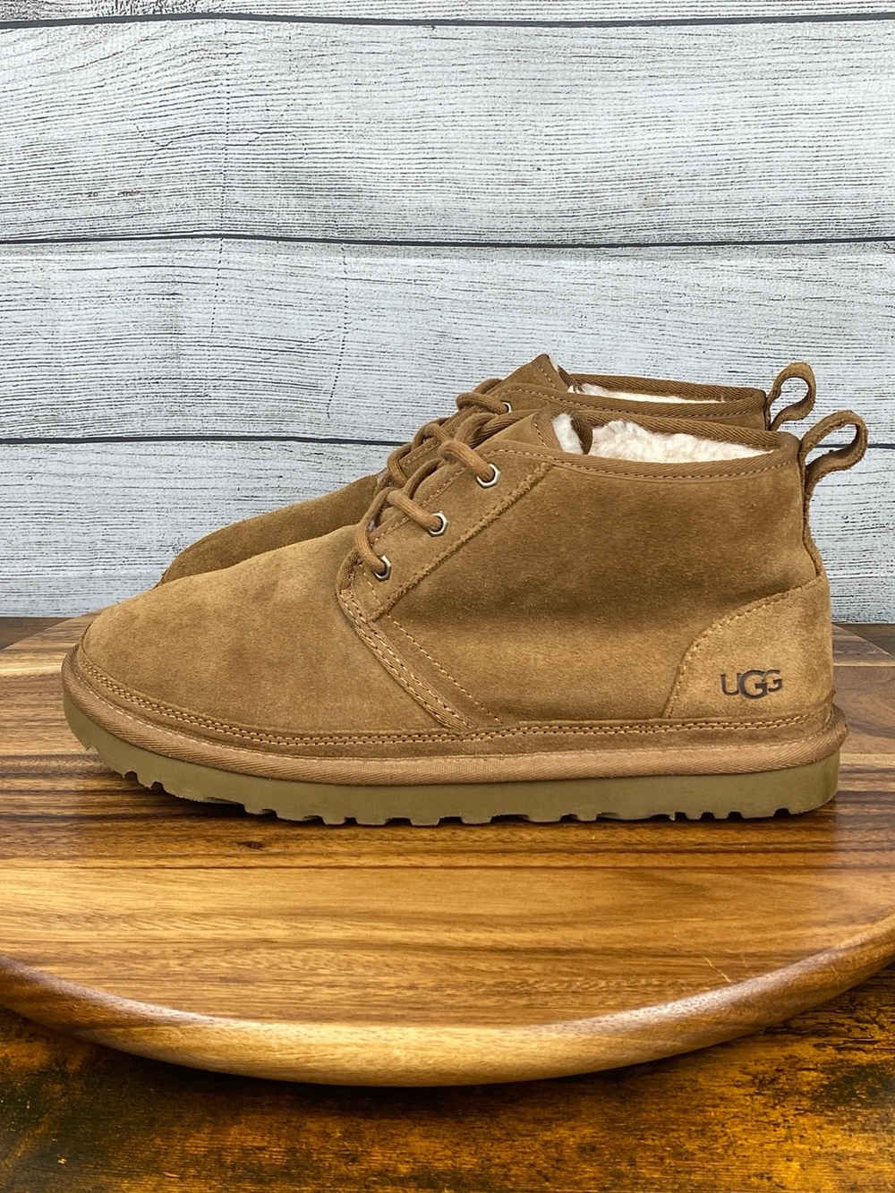 UGG Men’s Neumel Chestnut Suede Lace Up Chukka Boot 3236 Shoe Size 10